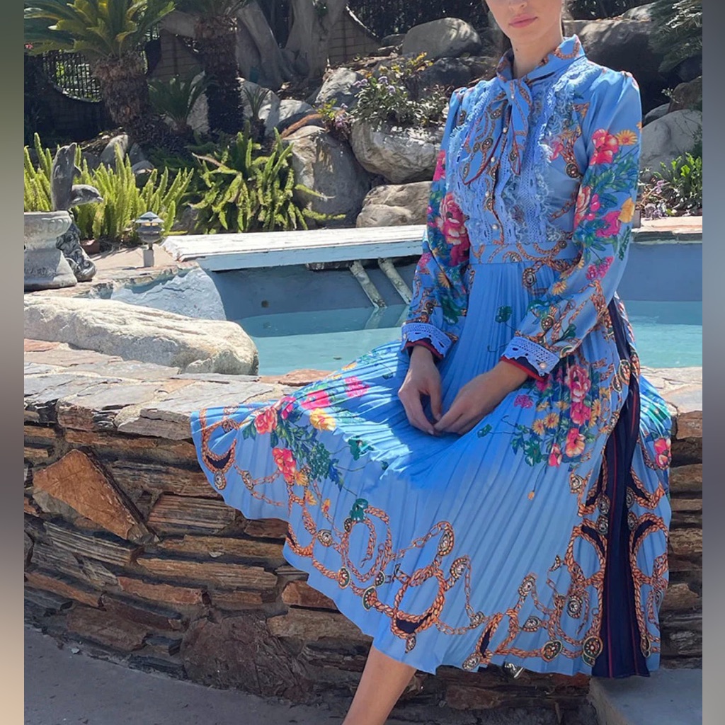Runway Dalia Macphee Floral Blue Long Sleeve Floral Pleated Dress Medium M